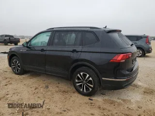 2022 Volkswagen Tiguan S z VIN 3VV1B7AX9NM034513, wystawiony jako Copart lot #43019025 z przebiegiem 71 010 mil mil oraz Szkoda całkowita • Salvage title. Historia ofert i sprzedaży dostępna na DreamBid. Obrazek 2.