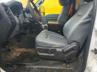 2016 Ford F-450 XL с VIN 1FDUF4GY4GEA05195, выставлен на аукционе Copart как лот 61210785 с пробегом 127 014 миль миль и Чистый • Clean title. История ставок и продаж доступна на DreamBid. Изображение 7.