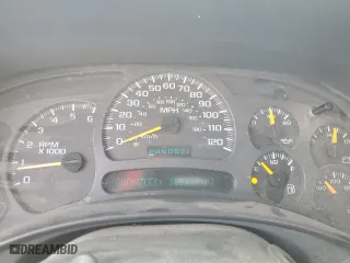 2004 Chevrolet Silverado 1500 Work Truck with VIN 1GCEC14V74E190705, listed as a Copart auction lot 54403205 with 305,407 mi miles and Clean Title. Bid and sale history available at carsss.com. Image 9.