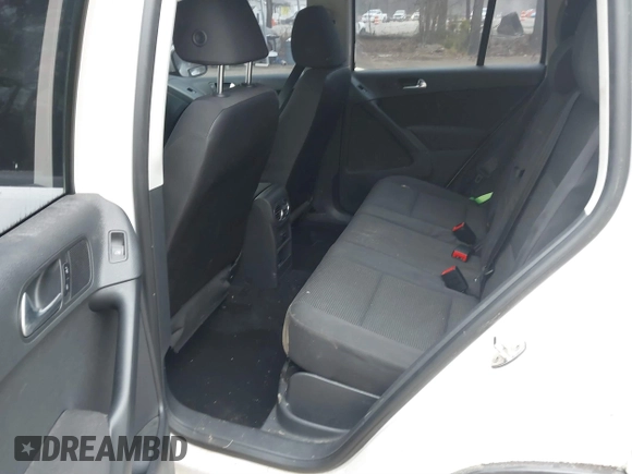 2012 Volkswagen Tiguan with VIN WVGCV7AX5CW508206, listed as a IAAI auction lot 41612007 with 116,455 mi miles and . Bid and sale history available at DreamBid. Image 8.