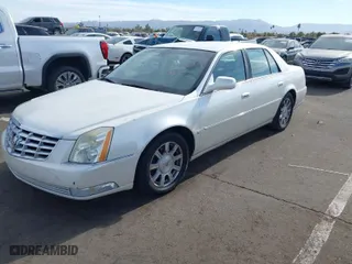 2008 Cadillac DTS w/1SD with VIN 1G6KD57Y98U184304, listed as a IAAI auction lot 41205430 with 177,698 mi miles. Bid and sale history available at carsss.com. Image 2.