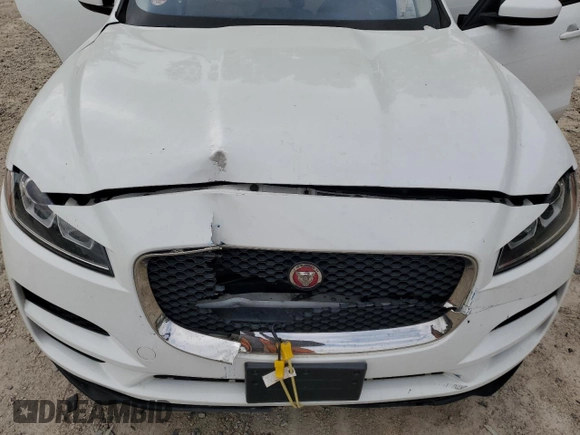 2018 Jaguar F-Pace 25t Premium with VIN SADCJ2FX2JA259633, listed as a Copart auction lot 50873505 with 117,812 mi miles and Salvage title. Bid and sale history available at DreamBid. Image 14.