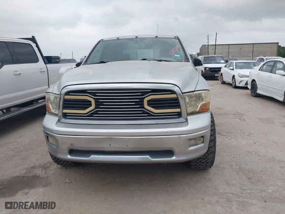 2009 Dodge Ram 1500 SLT with VIN 1D3HB18T59S773170, listed as a IAAI auction lot 41927396 with 297,740 mi miles. Bid and sale history available at carsss.com. Image 6.
