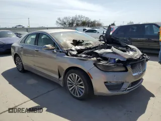 2019 Lincoln MKZ Standard z VIN 3LN6L5A98KR631346, wystawiony jako Copart lot #49717185 z przebiegiem Nie podano mil oraz Nie do naprawy. Historia ofert i sprzedaży dostępna na DreamBid. Obrazek 4.