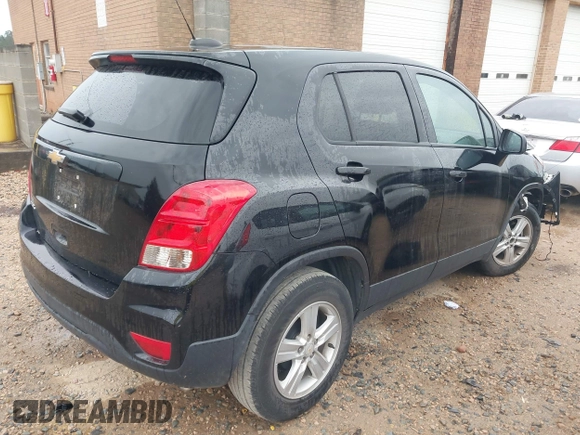 2020 Chevrolet Trax LS with VIN KL7CJKSB5LB321008, listed as a IAAI auction lot 41855276 with 77,473 mi miles. Bid and sale history available at carsss.com. Image 4.