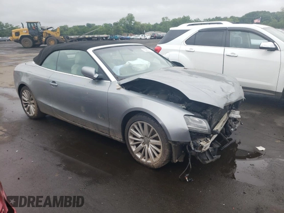 2010 Audi A5 Premium Plus z VIN WAULFAFHXAN021616, wystawiony jako Copart lot #60869125 z przebiegiem Nie podano mil oraz Szkoda całkowita • Salvage title. Historia ofert i sprzedaży dostępna na DreamBid. Obrazek 4.