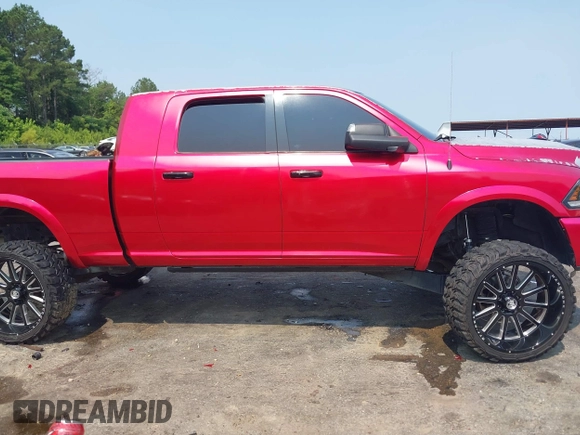 2018 Ram 2500 Laramie with VIN 3C6UR5NL4JG101943, listed as a IAAI auction lot 42351027 with 79,807 mi miles and . Bid and sale history available at DreamBid. Image 13.