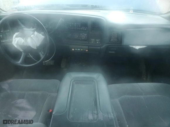2002 Chevrolet Silverado 1500 LS with VIN 1GCEC14V22Z113293, listed as a Copart auction lot 43936055 with 274,597 mi miles and Salvage Title. Bid and sale history available at carsss.com. Image 8.