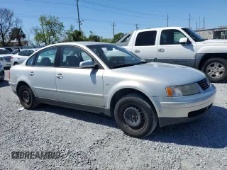 2001 Volkswagen Passat z VIN WVWAC63B91P019327, wystawiony jako Copart lot #48207895 z przebiegiem 147 065 mil mil oraz Szkoda całkowita • Salvage title. Historia ofert i sprzedaży dostępna na DreamBid. Obrazek 4.