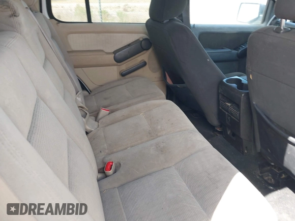 2010 Ford Explorer XLT with VIN 1FMEU6DE3AUA81990, listed as a IAAI auction lot 41788847 with 120,382 mi miles. Bid and sale history available at carsss.com. Image 8.