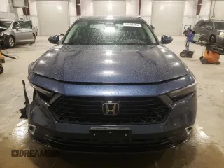 2024 Honda Accord Touring z VIN 1HGCY2F86RA024696, wystawiony jako Copart lot #54682205 z przebiegiem 6 194 mil mil oraz Szkoda całkowita • Salvage title. Historia ofert i sprzedaży dostępna na DreamBid. Obrazek 5.