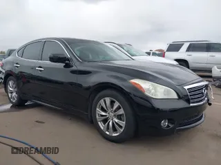 2013 Infiniti M37 with VIN JN1BY1APXDM514636, listed as a IAAI auction lot 41809193 with 117,936 mi miles. Bid and sale history available at carsss.com. Image 1.