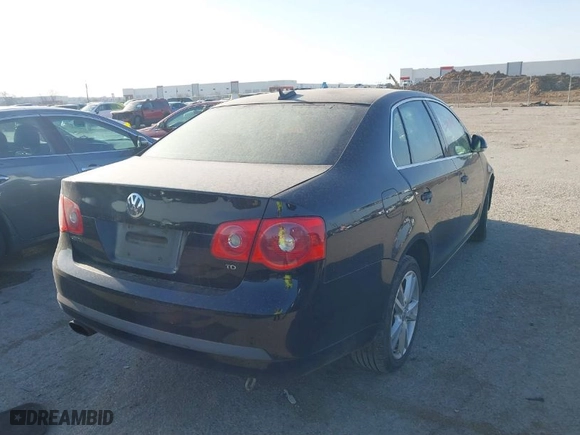 2006 Volkswagen Jetta Sedan 1.9L TDI with VIN 3VWRT71K56M799784, listed as a IAAI auction lot 41702475 with 231,120 mi miles. Bid and sale history available at carsss.com. Image 4.