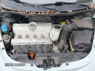 2010 Volkswagen Beetle with VIN 3VWRG3AL7AM010307, listed as a IAAI auction lot 42427150 with 154,244 mi miles and . Bid and sale history available at DreamBid. Image 10.