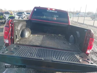 2021 Ram 1500 SLT z VIN 1C6RR7LG5MS532974, wystawiony jako IAAI lot #41639756 z przebiegiem 87 969 mil mil oraz . Historia ofert i sprzedaży dostępna na DreamBid. Obrazek 8.