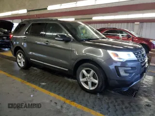 2017 Ford Explorer XLT with VIN 1FM5K8D87HGD43711, listed as a Copart auction lot 43441275 with 199,021 mi miles and Salvage Title. Bid and sale history available at carsss.com. Image 4.