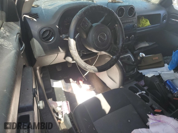 2014 Jeep Patriot Altitude with VIN 1C4NJPBA1ED715273, listed as a Copart auction lot 54335405 with 118,975 mi miles and Salvage Title. Bid and sale history available at DreamBid. Image 8.