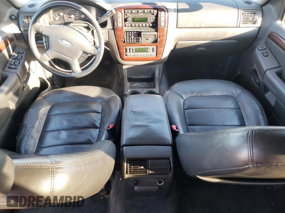 2003 Ford Explorer Limited с VIN 1FMDU75W83UA44235, выставлен на аукционе Copart как лот 82143684 с пробегом 215 664 миль миль и Списание • Salvage title. История ставок и продаж доступна на DreamBid. Изображение 8.