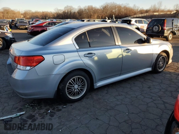 2012 Subaru Legacy Premium z VIN 4S3BMAG64C1013474, wystawiony jako Copart lot #83630754 z przebiegiem 318 974 mil mil oraz Czysty tytuł • Clean title. Historia ofert i sprzedaży dostępna na DreamBid. Obrazek 3.
