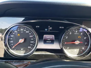 2018 Mercedes-Benz E-Class E 300 with VIN WDDZF4JB3JA306561, listed as a Copart auction lot 40059863 with 50,439 mi miles. Bid and sale history available at carsss.com. Image 9.