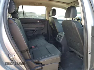 2023 Volkswagen Atlas SEL z VIN 1V2BR2CA6PC519320, wystawiony jako Copart lot #69646164 z przebiegiem 31 363 mil mil oraz Szkoda całkowita • Salvage title. Historia ofert i sprzedaży dostępna na DreamBid. Obrazek 11.