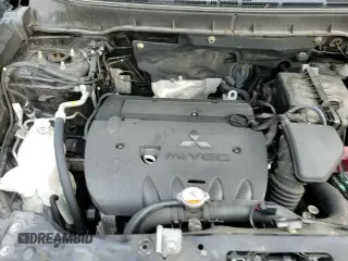 2018 Mitsubishi Outlander SE с VIN JA4AR3AW2JU000441, выставлен на аукционе Copart как лот 82277365 с пробегом 103 067 миль миль и Списание • Salvage title. История ставок и продаж доступна на DreamBid. Изображение 15.