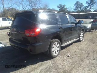 2010 Toyota Sequoia SR5 with VIN 5TDZM5G15AS001408, listed as a IAAI auction lot 41351847 with 268,240 mi miles. Bid and sale history available at carsss.com. Image 4.