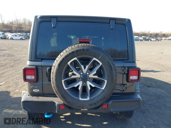 2024 Jeep Wrangler Willys z VIN 1C4RJXN60RW293872, wystawiony jako IAAI lot #41908133 z przebiegiem 850 mil mil oraz . Historia ofert i sprzedaży dostępna na DreamBid. Obrazek 16.