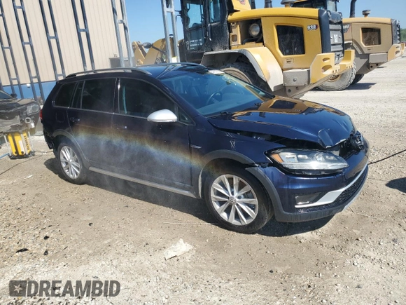 2019 Volkswagen Golf S z VIN 3VWH17AU6KM514233, wystawiony jako Copart lot #47177175 z przebiegiem 62 300 mil mil oraz Szkoda całkowita • Salvage title. Historia ofert i sprzedaży dostępna na DreamBid. Obrazek 4.