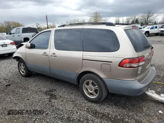 2002 Toyota Sienna LE with VIN 4T3ZF13C32U461354, listed as a Copart auction lot 51714785 with 342,576 mi miles and Salvage Title. Bid and sale history available at carsss.com. Image 2.