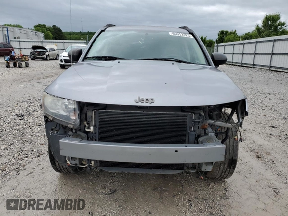 2016 Jeep Compass Sport SE z VIN 1C4NJCBA1GD634477, wystawiony jako Copart lot #50922425 z przebiegiem 141 375 mil mil oraz Szkoda całkowita • Salvage title. Historia ofert i sprzedaży dostępna na DreamBid. Obrazek 5.