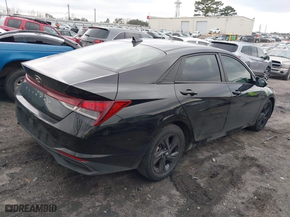 2021 Hyundai Elantra SEL with VIN 5NPLM4AG9MH037092, listed as a IAAI auction lot 41510453 with 82,490 mi miles. Bid and sale history available at carsss.com. Image 4.