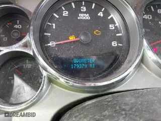 2007 Chevrolet Silverado 1500 LT w/1LT with VIN 2GCEC13C371505070, listed as a IAAI auction lot 41496659 with 179,379 mi miles. Bid and sale history available at carsss.com. Image 7.