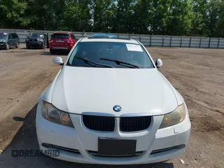 2008 BMW 3 Series 328xi with VIN WBAVC935X8K042486, listed as a IAAI auction lot 42471875 with 178,268 mi miles and . Bid and sale history available at DreamBid. Image 6.