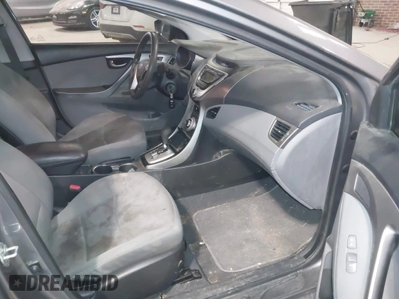2012 Hyundai Elantra Limited z VIN 5NPDH4AE4CH124730, wystawiony jako IAAI lot #41379631 z przebiegiem 175 790 mil mil oraz . Historia ofert i sprzedaży dostępna na DreamBid. Obrazek 5.