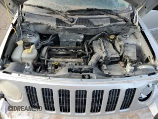 2009 Jeep Patriot with VIN 1J8FF48B49D221606, listed as a Copart auction lot 49596465 with 168,305 mi miles and Salvage title. Bid and sale history available at DreamBid. Image 13.