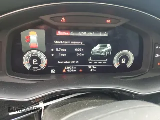 2021 Audi Q7 Premium z VIN WA1AJAF78MD014930, wystawiony jako Copart lot #45175585 z przebiegiem 52 921 mil mil oraz Szkoda całkowita • Salvage title. Historia ofert i sprzedaży dostępna na DreamBid. Obrazek 9.