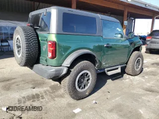 2024 Ford Bronco Black Diamond with VIN 1FMDE1APXRLB43999, listed as a Copart auction lot 52414555 with 3,902 mi miles and Salvage title. Bid and sale history available at DreamBid. Image 3.
