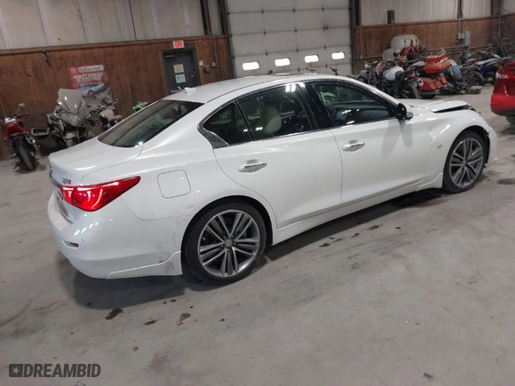 2015 Infiniti Q50 with VIN JN1BV7ARXFM409367, listed as a IAAI auction lot 41912056 with 126,382 mi miles. Bid and sale history available at carsss.com. Image 4.