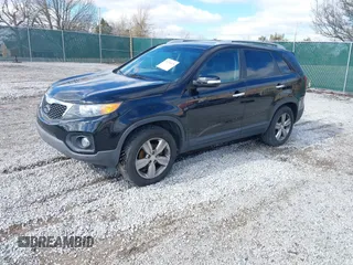2013 Kia Sorento EX with VIN 5XYKU3A66DG331196, listed as a IAAI auction lot 41714474 with 139,250 mi miles and . Bid and sale history available at DreamBid. Image 2.