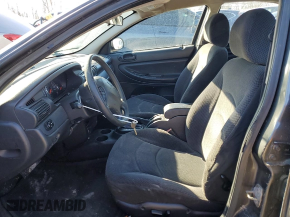 2004 Chrysler Sebring LX z VIN 1C3EL46X24N307532, wystawiony jako Copart lot #88281905 z przebiegiem 160 345 mil mil oraz Szkoda całkowita • Salvage title. Historia ofert i sprzedaży dostępna na DreamBid. Obrazek 7.