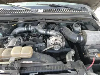 2000 Ford F-250 z VIN 1FDNF20F9YEA80994, wystawiony jako Copart lot #84692254 z przebiegiem 422 434 mil mil oraz Czysty tytuł • Clean title. Historia ofert i sprzedaży dostępna na DreamBid. Obrazek 13.