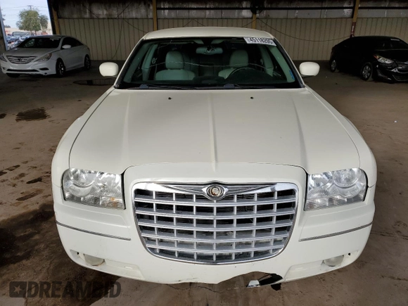 2005 Chrysler 300 with VIN 2C3JA53G05H679296, listed as a Copart auction lot 45118205 with 86,649 mi miles and Salvage Title. Bid and sale history available at carsss.com. Image 5.