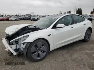 2023 Tesla Model 3 z VIN 5YJ3E1EA0PF504727, wystawiony jako Copart lot #53762135 z przebiegiem 17 554 mil mil oraz Szkoda całkowita • Salvage title. Historia ofert i sprzedaży dostępna na DreamBid. Obrazek 1.