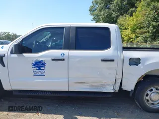 2021 Ford F-150 XL z VIN 1FTEW1C5XMKE11370, wystawiony jako IAAI lot #40300673 z przebiegiem 37 300 mil mil oraz . Historia ofert i sprzedaży dostępna na DreamBid. Obrazek 15.