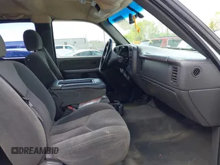 2003 Chevrolet Silverado 1500 LT with VIN 1GCEK19T53E364800, listed as a IAAI auction lot 42160064 with 269,575 mi miles and . Bid and sale history available at DreamBid. Image 5.