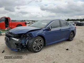 2025 Toyota Camry LE with VIN 4T1DAACK1SU056201, listed as a Copart auction lot 53644065 with 1,118 mi miles and Salvage Title. Bid and sale history available at carsss.com. Image 1.