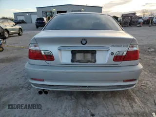2001 BMW 3 Series 330Ci with VIN WBABN53421JU37173, listed as a Copart auction lot 41698705 with 292,771 mi miles and Clean Title. Bid and sale history available at carsss.com. Image 6.