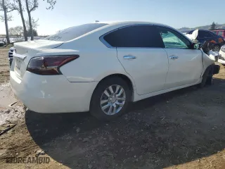 2015 Nissan Altima 2.5 with VIN 1N4AL3AP1FC423529, listed as a Copart auction lot 48433545 with 179,703 mi miles and Salvage Title. Bid and sale history available at carsss.com. Image 3.