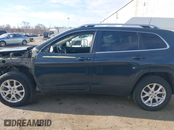 2018 Jeep Cherokee Latitude Plus с VIN 1C4PJMLB3JD601512, выставлен на аукционе IAAI как лот 41963342 с пробегом 142 343 миль миль и . История ставок и продаж доступна на DreamBid. Изображение 15.